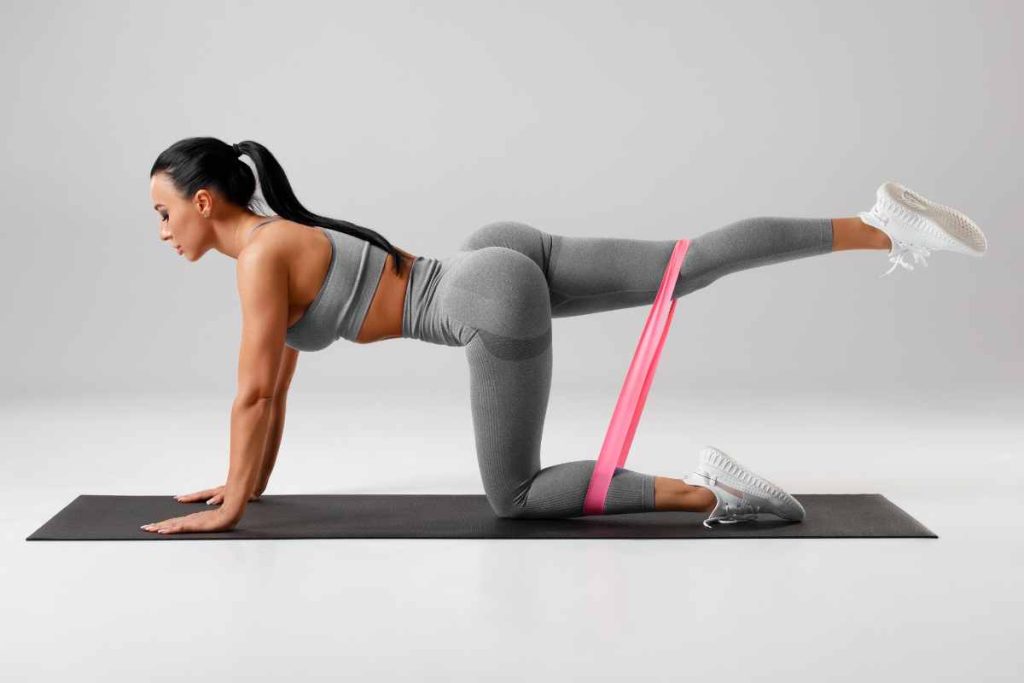 6 Best Gym Machines for Glutes (Plus Benefits of Each) - YourWorkoutBook