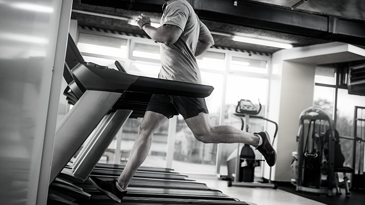 Manual vs. Motorized Treadmills: Which is Best for Your Goals ...